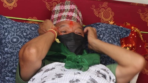 বিকল্প কোনও পথ নেই, গুরুংয়ের পাশে কেউ নেই বিকল্প কোনও পথ নেই, গুরুংয়ের পাশে কেউ নেই