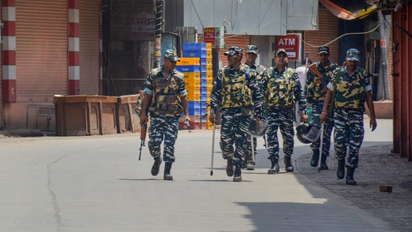 কী বলেছেন বারাণসীর পুলিশ কমিশনার! 