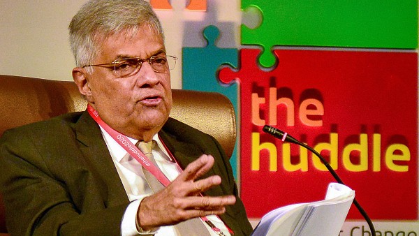 প্রধানমন্ত্রী পদে পদে কে
