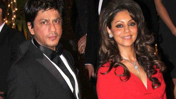 গৌরী খান নেমপ্লেটটি ডিজাইন তৈরি করেছিলেন