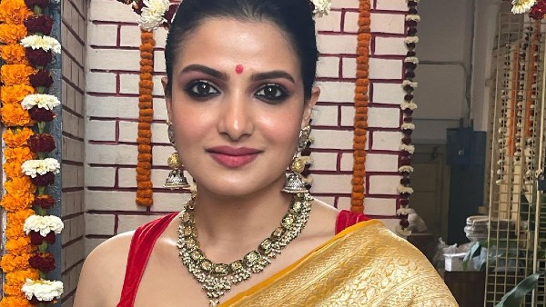 পুলিশ থেকে যৌনকর্মী! পুলিশ থেকে যৌনকর্মী!