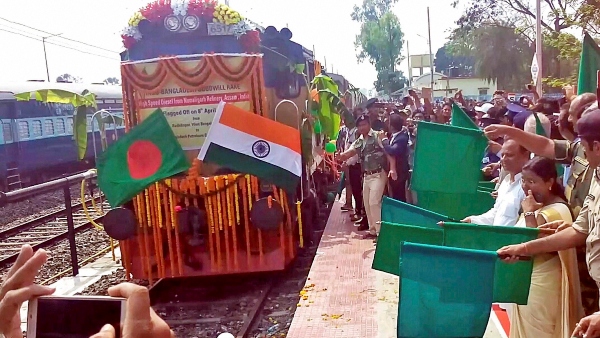 কেমন হবে 'মিতালি এক্সপ্রেস যাত্রা? কেমন হবে 'মিতালি এক্সপ্রেস যাত্রা?