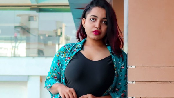  পরিবার সঙ্গে রয়েছে ক্ষমার