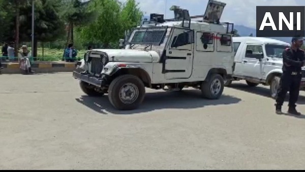 হুমকি বাড়ছে 