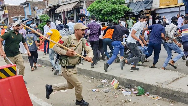 কোথায় কোথায় বন্ধ ইন্টারনেট? 