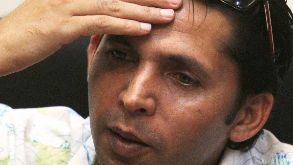 আসিফের নির্বাসন: