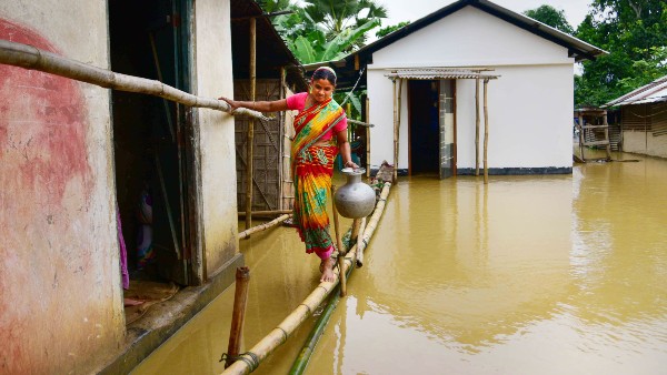 অসমে বন্যা পরিস্থিতি ভয়াবহ