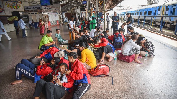 বাতিল একাধিক ট্রেন