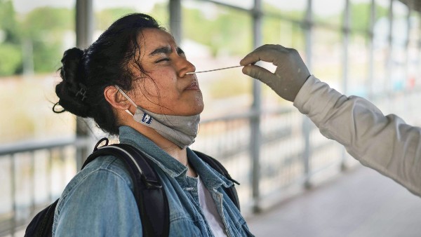 উদ্বেগ বাড়াচ্ছে কলকাতা 