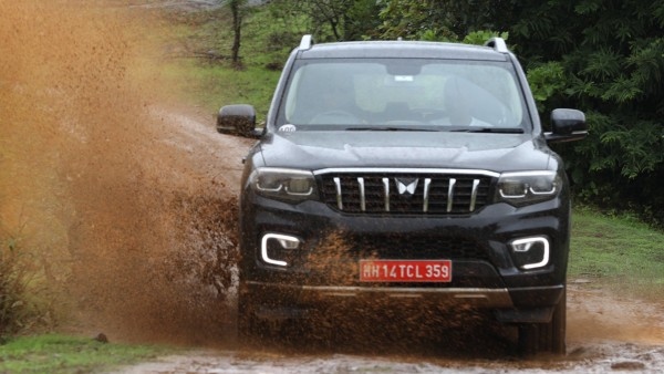 দুটি ইঞ্জিন ভেরিয়েন্টেই পাওয়া যাবে