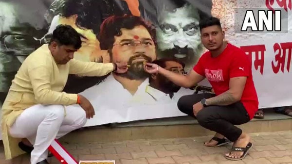 অটো চালক থেকে মুখ্যমন্ত্রী অটো চালক থেকে মুখ্যমন্ত্রী