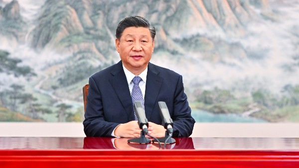 শক্তিশালী aircraft carrier তো বটেই, প্রযুক্তি নির্ভরও বটে