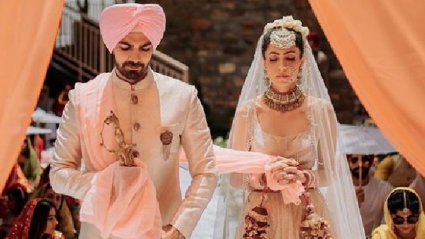 চারহাত এক হল করণ ও পপ্পির, দেখুন ছবি চারহাত এক হল করণ ও পপ্পির, দেখুন ছবি