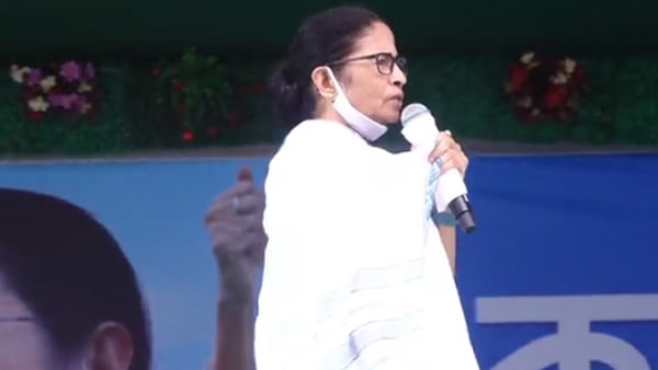 বিজেপিকে একেবারে তুলোধোনা মমতা 