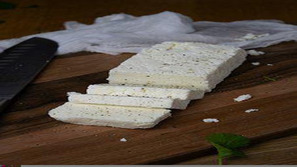 দুগ্ধজাত ব্যয়বহুল খাবার