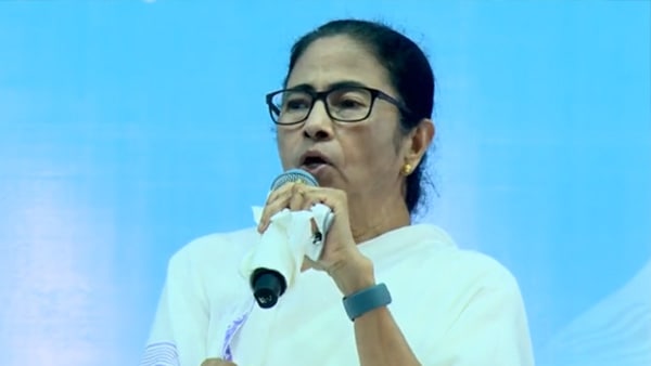 কামারকুণ্ডু রেলব্রিজের উদ্বোধন কামারকুণ্ডু রেলব্রিজের উদ্বোধন
