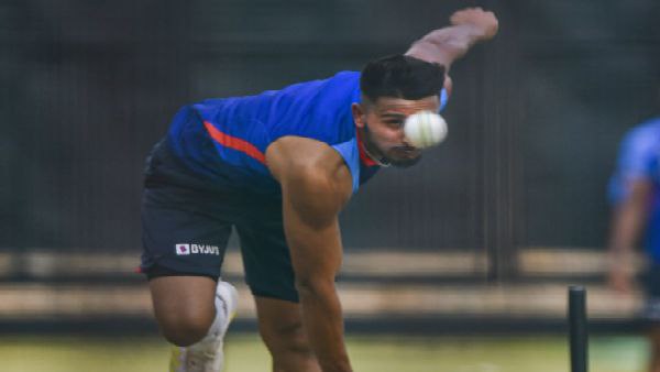 উমরান ও অর্শদীপ নজরে উমরান ও অর্শদীপ নজরে
