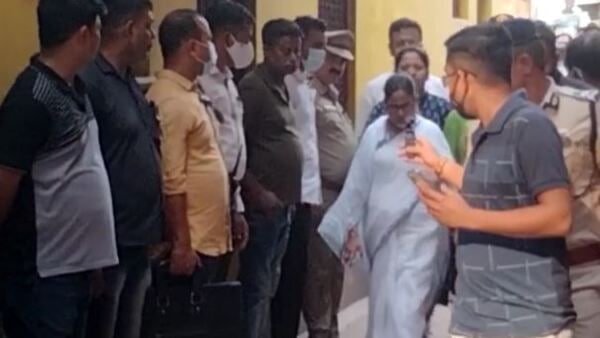 শুক্রবার গ্রেফতার ২ শুক্রবার গ্রেফতার ২