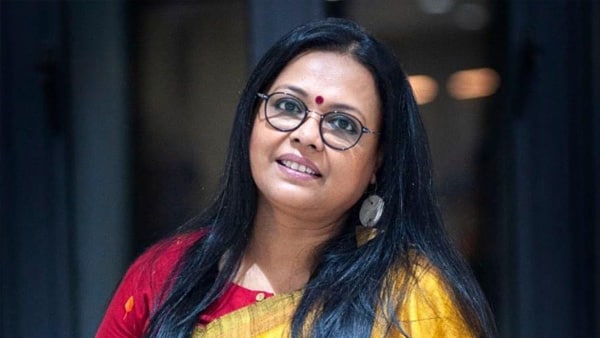 লোপামুদ্রা মিত্র: লোপামুদ্রা মিত্র: