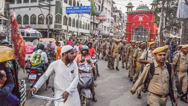 মোতায়েন একাধিক সশস্ত্র বাহিনী