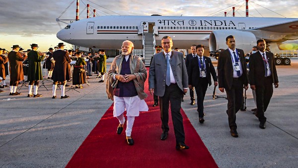 নির্জন অবস্থান 