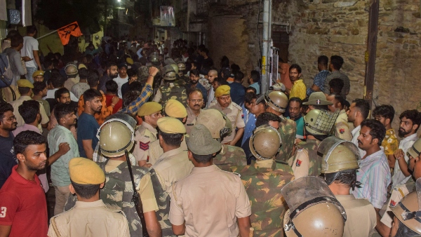 ধর্মান্তকরণের অভিযোগ 