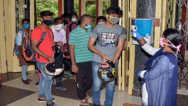 কম নম্বরেও ভর্তি হওয়া যাবে বিজ্ঞানে