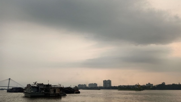 বিধ্বস্ত উত্তর পূর্ব