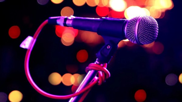 মৃত্যুর কোলে মুকেশ