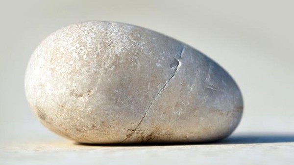 সাদা পাথর