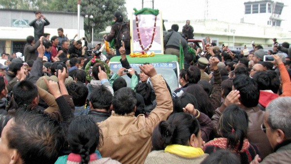 সুবাস ঘিসিংয়ের গোর্খাল্যান্ড আন্দোলন থেকে শুরু সুবাস ঘিসিংয়ের গোর্খাল্যান্ড আন্দোলন থেকে শুরু