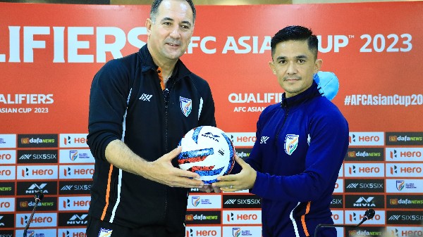 AFC Asian Cup Qualifiers: হংকং-এর বিরুদ্ধে কী পরিকল্পনা সুনীল ছেত্রীর ভারতের, ফাঁস করলেন স্টিম্যাচ AFC Asian Cup Qualifiers: হংকং-এর বিরুদ্ধে কী পরিকল্পনা সুনীল ছেত্রীর ভারতের, ফাঁস করলেন স্টিম্যাচ