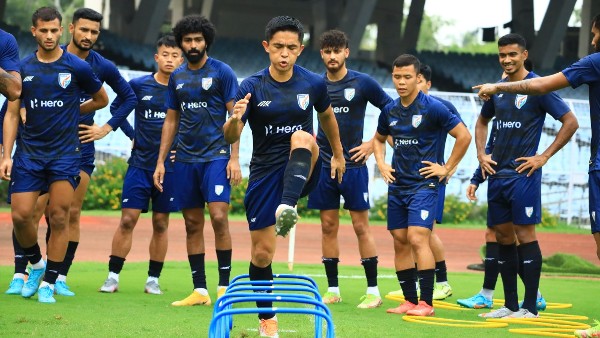 কলকাতায় এসে আবেগতাড়িত সুনীল, ফিরে গেলেন কলকাতা ময়দানে কাটানো দিনগুলিতে