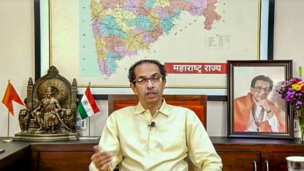 একনাথ শিবিরে শিবসেনার ১২ জন সাংসদ