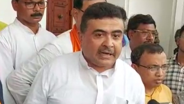 দেশের নেত্রী হওয়ার বৃথা চেষ্টা দেশের নেত্রী হওয়ার বৃথা চেষ্টা