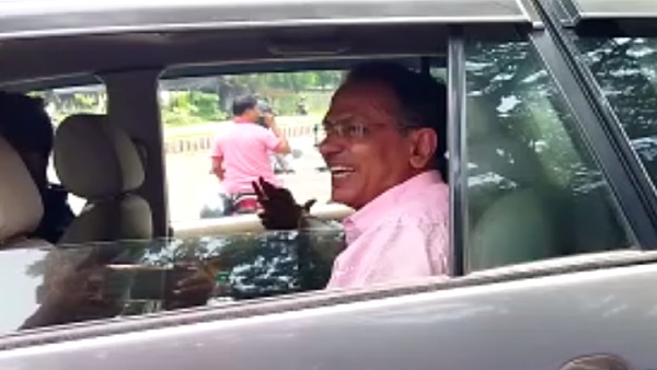 হাঙর ধরতে গিয়ে শোল-বোয়াল হাঙর ধরতে গিয়ে শোল-বোয়াল