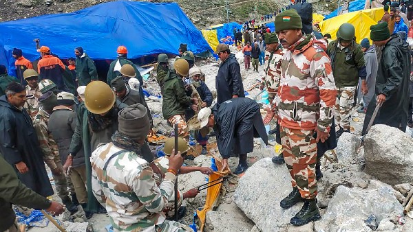 নিখোঁজ বারুইপুরের এক পর্যটক নিখোঁজ বারুইপুরের এক পর্যটক