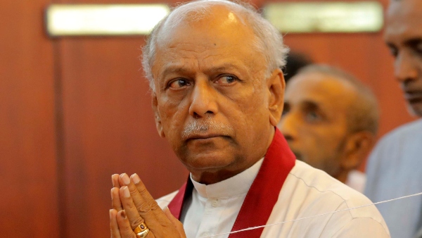 ফোর্ট রেলস্টেশনে মিছিল বিক্ষোভাকারীদের ফোর্ট রেলস্টেশনে মিছিল বিক্ষোভাকারীদের