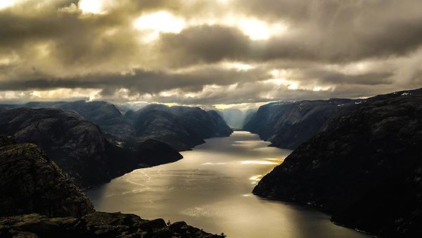 নরওয়ের হোয়াইট নাইট বা শ্বেতরাত্রি 