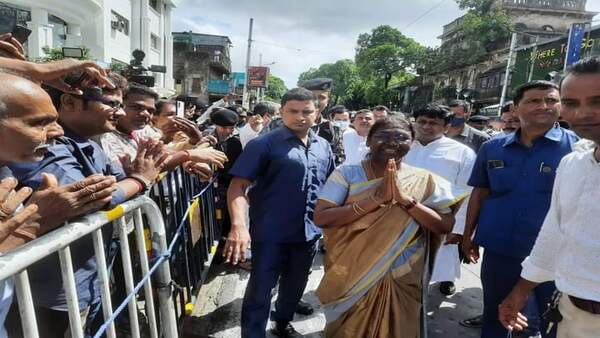 দ্রৌপদী মুর্মুকে ভোট দেবে টিএমসি দ্রৌপদী মুর্মুকে ভোট দেবে টিএমসি