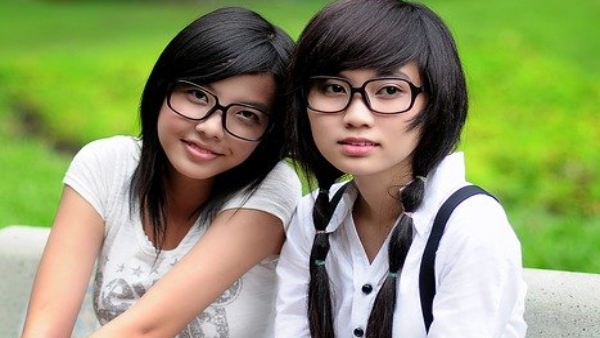 মেষ ও তুলা রাশির অটুট বন্ধুত্ব