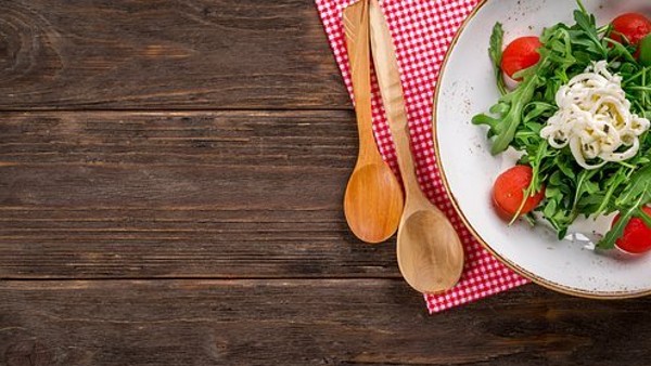 অল্প পরিমাণে খাবার খাওয়ার চেষ্টা করুন