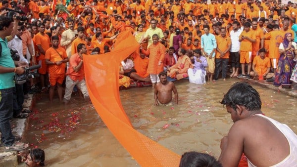 ডিজে সাউন্ড সিস্টেমের ওপর নজরদারি