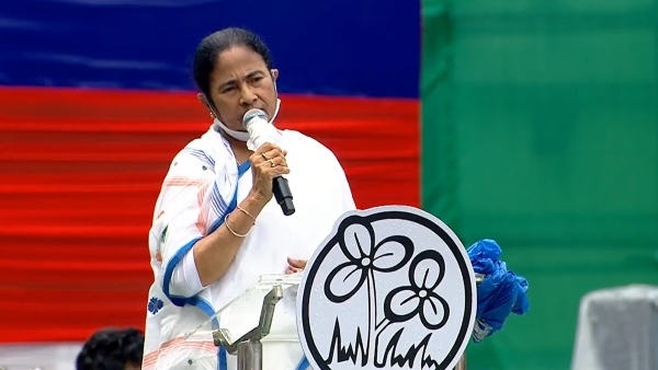 ১৭ হাজার চাকরি আটকে রয়েছে