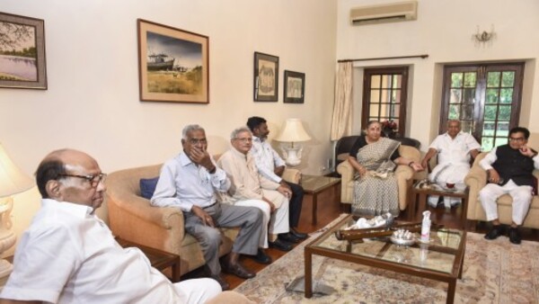 বিরোধী শিবিরে কি রাশ আলগা কংগ্রেসের 