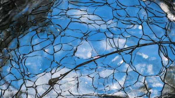 ভাঙা কাঁচ ভাঙা কাঁচ