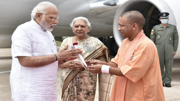 কেন প্রথম সারিতে যোগী? 