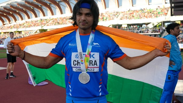 Neeraj Chopra: বিশ্ব অ্যাথলেটিক্স চ্যাম্পিয়নশিপে রূপো জিতলেন নীরজ চোপড়া Neeraj Chopra: বিশ্ব অ্যাথলেটিক্স চ্যাম্পিয়নশিপে রূপো জিতলেন নীরজ চোপড়া
