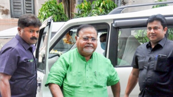  নিয়োগ করেছিলেন পার্থ