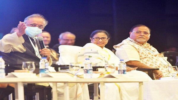 তৃণমূল ও মন্ত্রিসভায় পার্থ চট্টোপাধ্যায় তৃণমূল ও মন্ত্রিসভায় পার্থ চট্টোপাধ্যায়